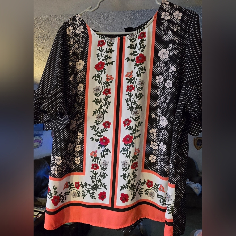 Floral Navy and Coral Women's Top